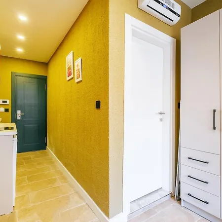 Cozy And Modern 2br With 2ba In Historic Yedikule * Istanboel